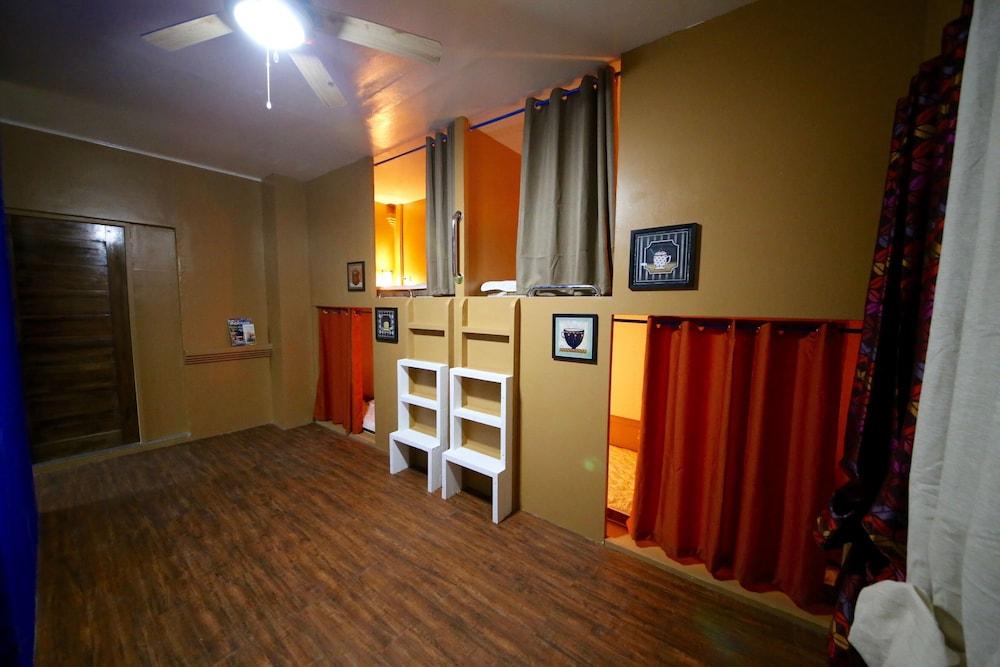 Dee Guesthouse White Sands Lapu-Lapu City Bagian luar foto