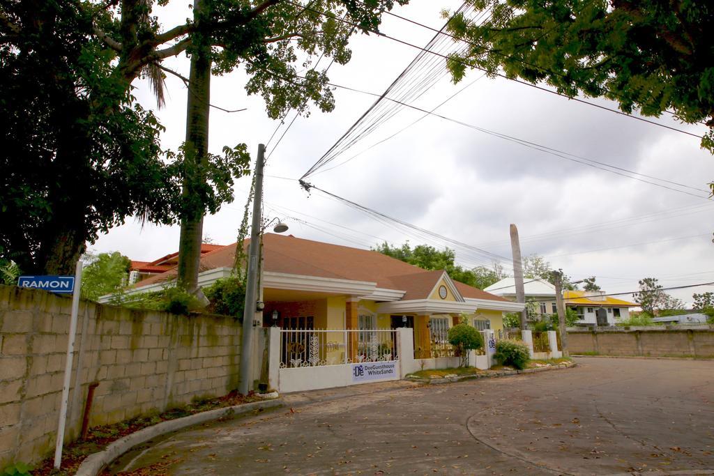 Dee Guesthouse White Sands Lapu-Lapu City Bagian luar foto