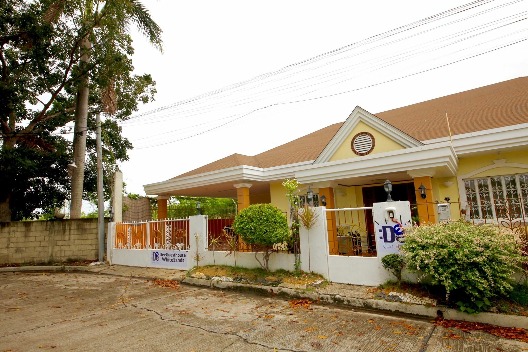 Dee Guesthouse White Sands Lapu-Lapu City Bagian luar foto